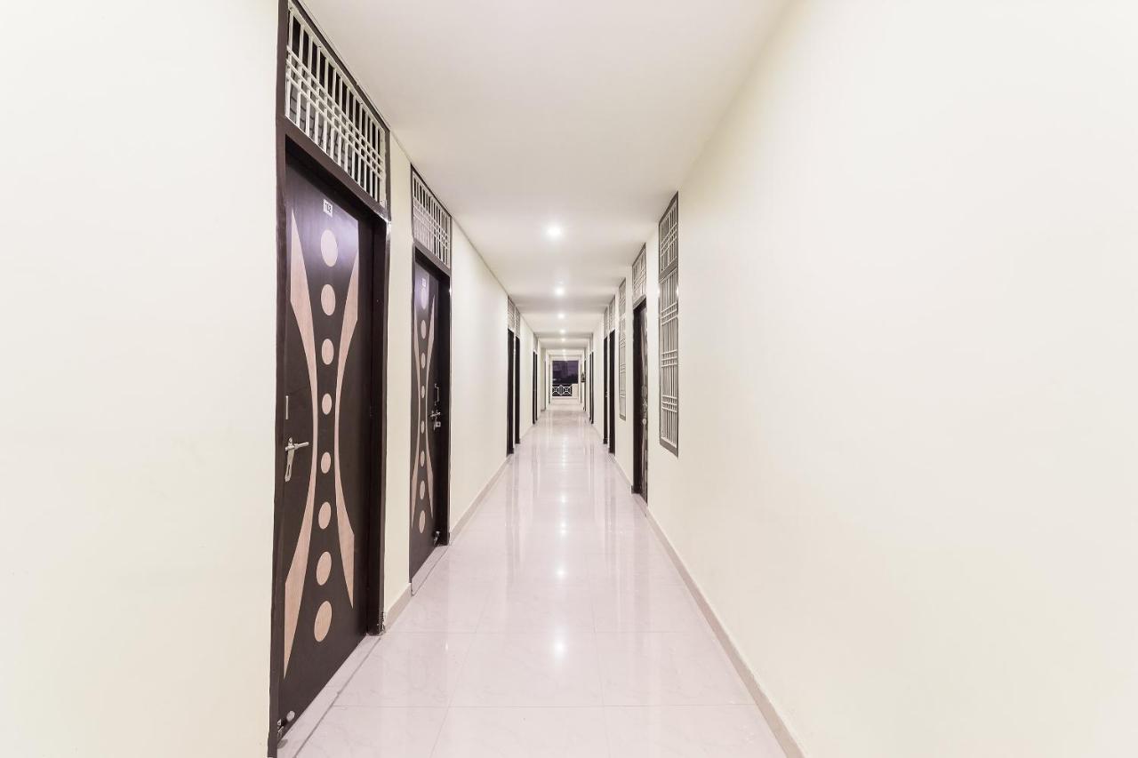 Spot On 63000 Hotel S.S. Plaza Banthra Sikandarpur Екстериор снимка