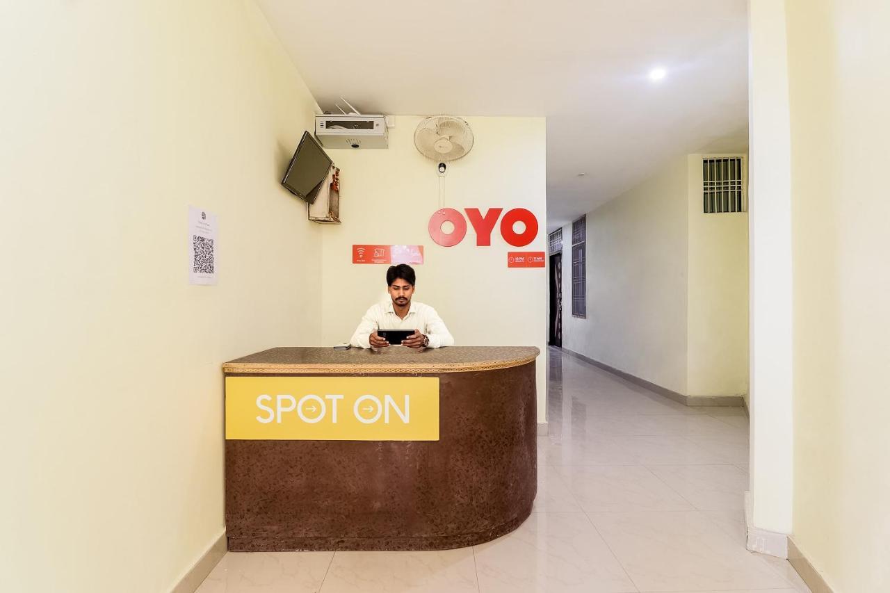 Spot On 63000 Hotel S.S. Plaza Banthra Sikandarpur Екстериор снимка